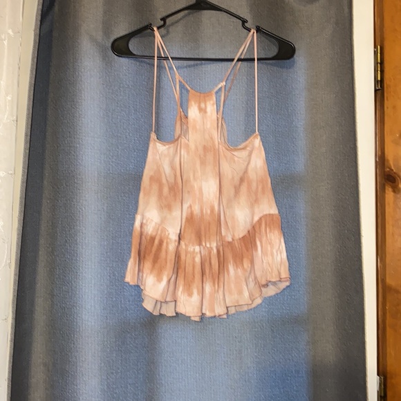 Spaghetti strap Tank - Picture 3 of 5